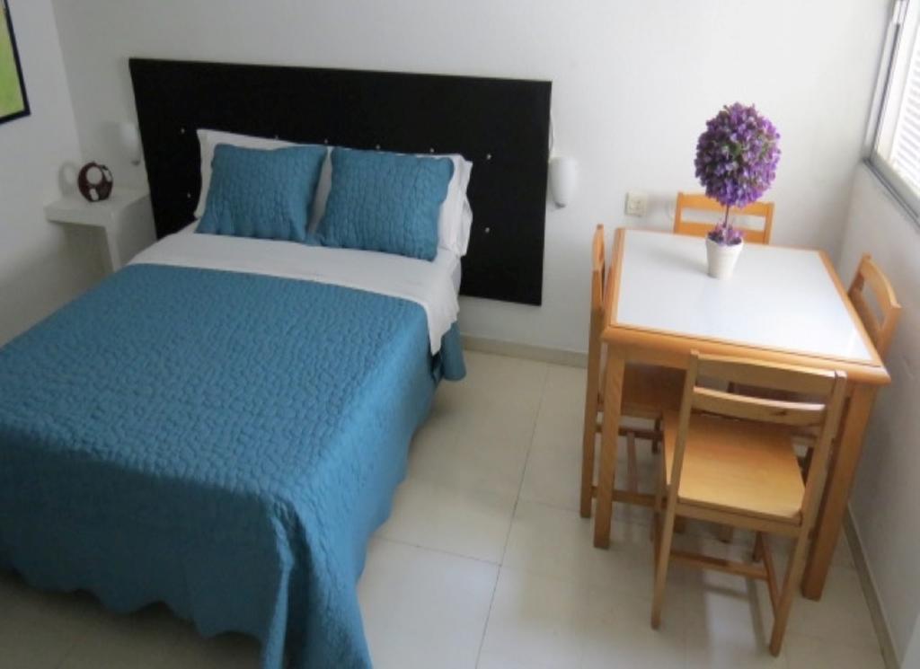 Comet Suites Almona Granada Quarto foto